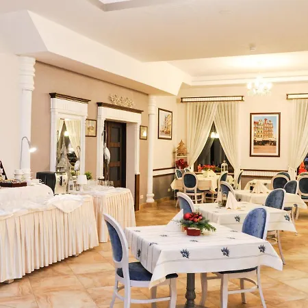 Stara Garbarnia Готель типу 