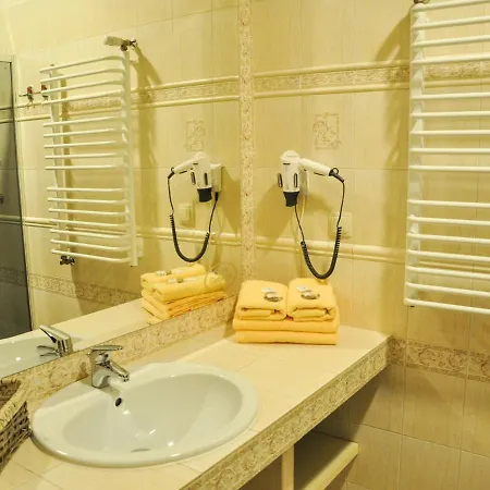 Stara Garbarnia Couette-café 3*