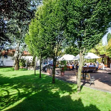 Hotel Stara Garbarnia Bed & Breakfast 3*